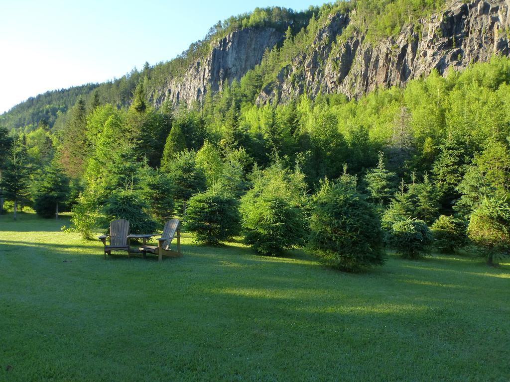 Petit-Saguenay B&B Les Deux Pignons מראה חיצוני תמונה