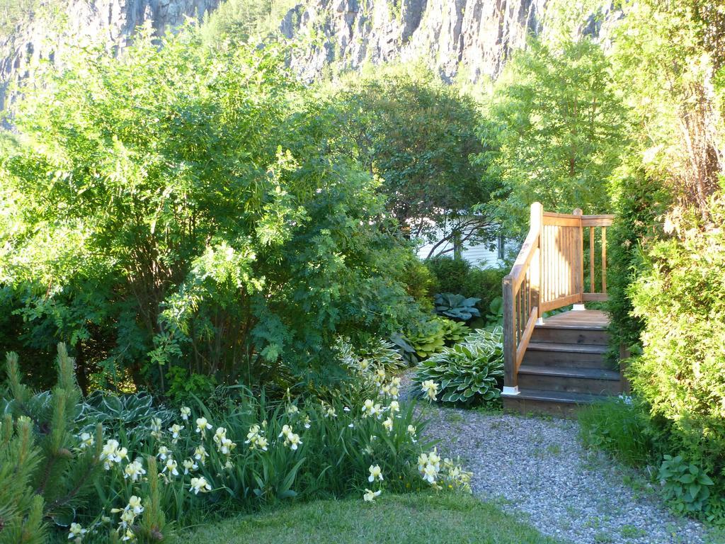 Petit-Saguenay B&B Les Deux Pignons מראה חיצוני תמונה