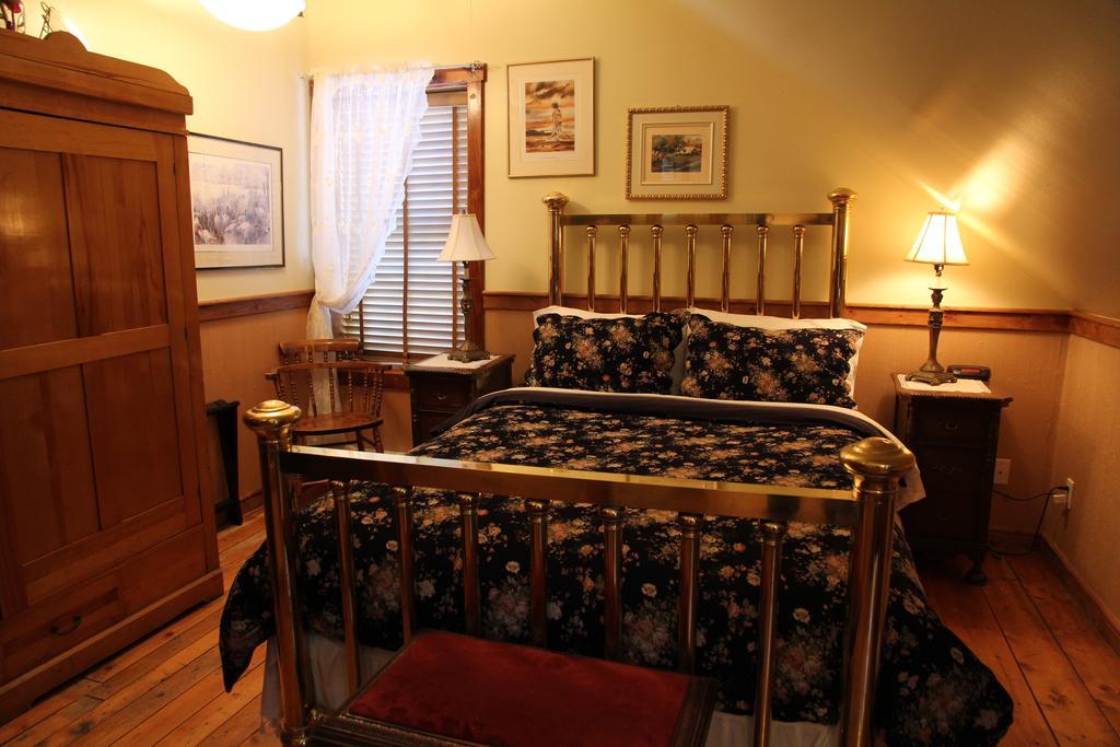 Petit-Saguenay B&B Les Deux Pignons מראה חיצוני תמונה